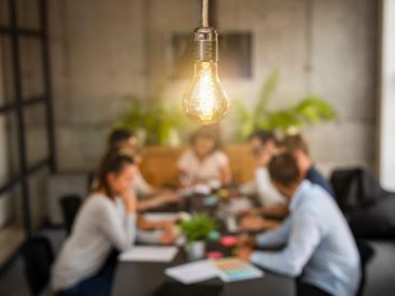 ESF Vlaanderen en de Sociale Innovatiefabriek slaan de handen in elkaar voor meer sociale innovatie in Vlaanderen