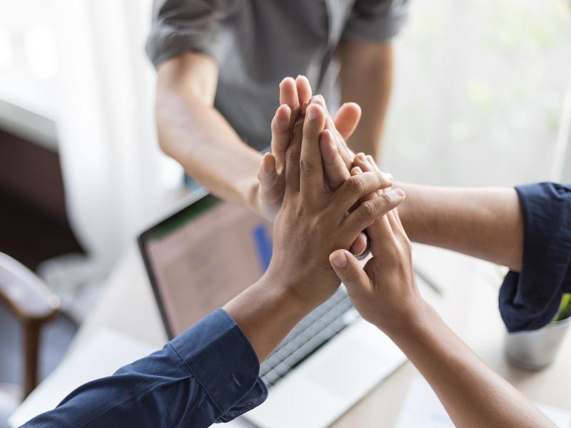 Op zoek naar een partnerschap voor de AMIF-oproep “Proeftuinen sociale netwerking en participatie voor inburgeraars”? 